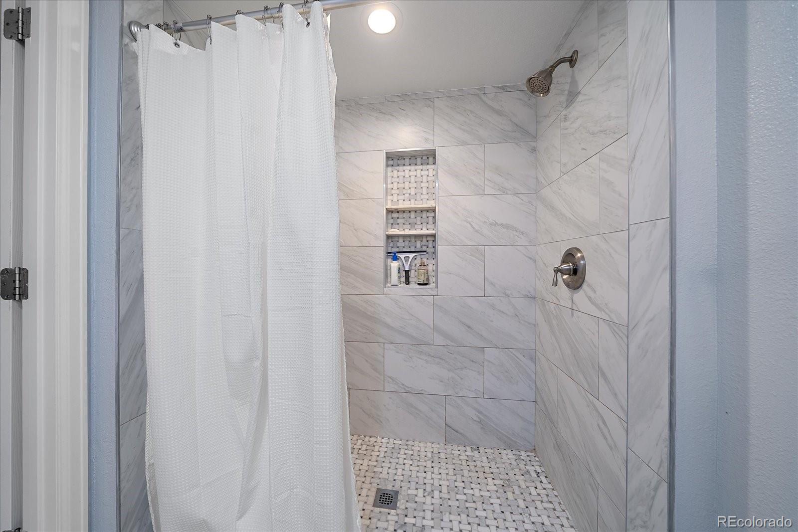 MLS Image #24 for 1575 s clermont street,denver, Colorado