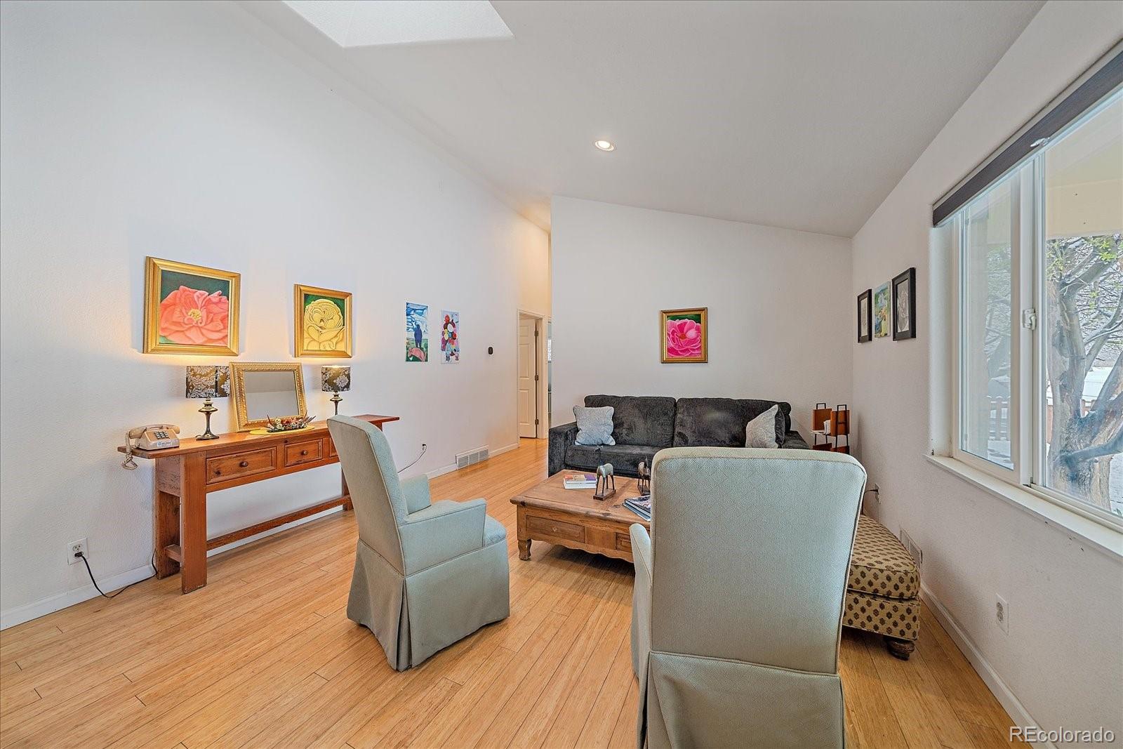 MLS Image #4 for 1575 s clermont street,denver, Colorado