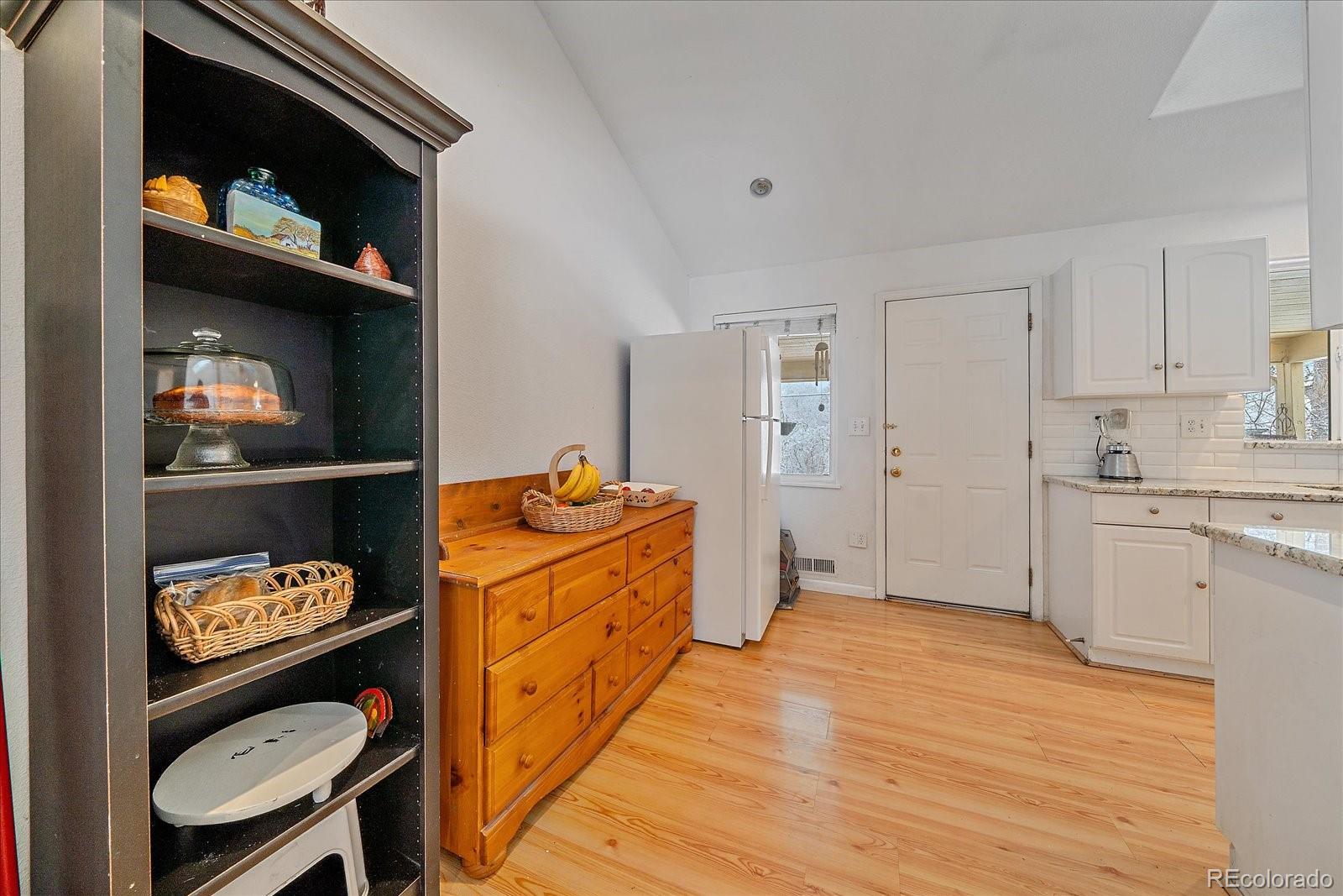 MLS Image #8 for 1575 s clermont street,denver, Colorado