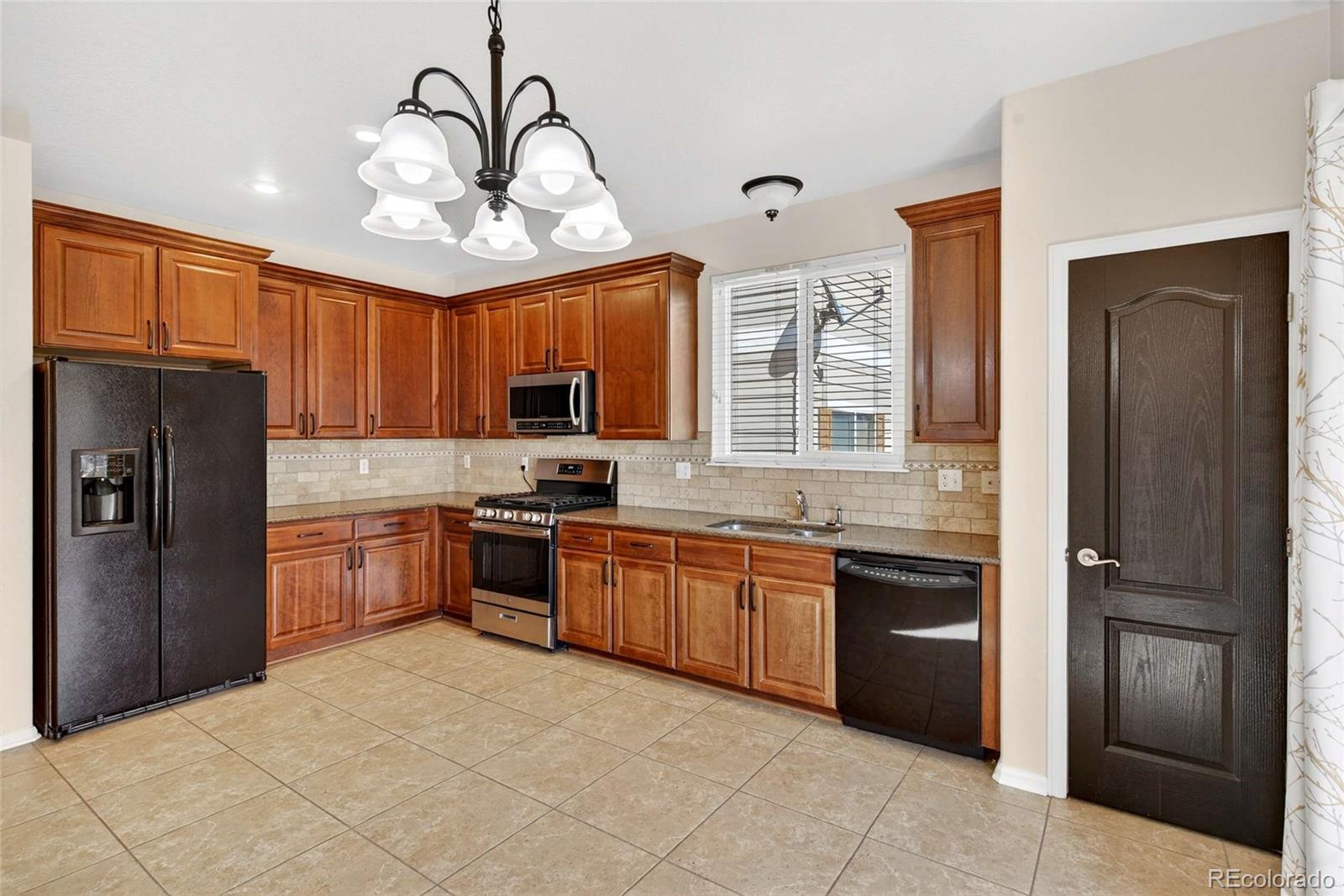 MLS Image #5 for 24666 e arizona circle,aurora, Colorado