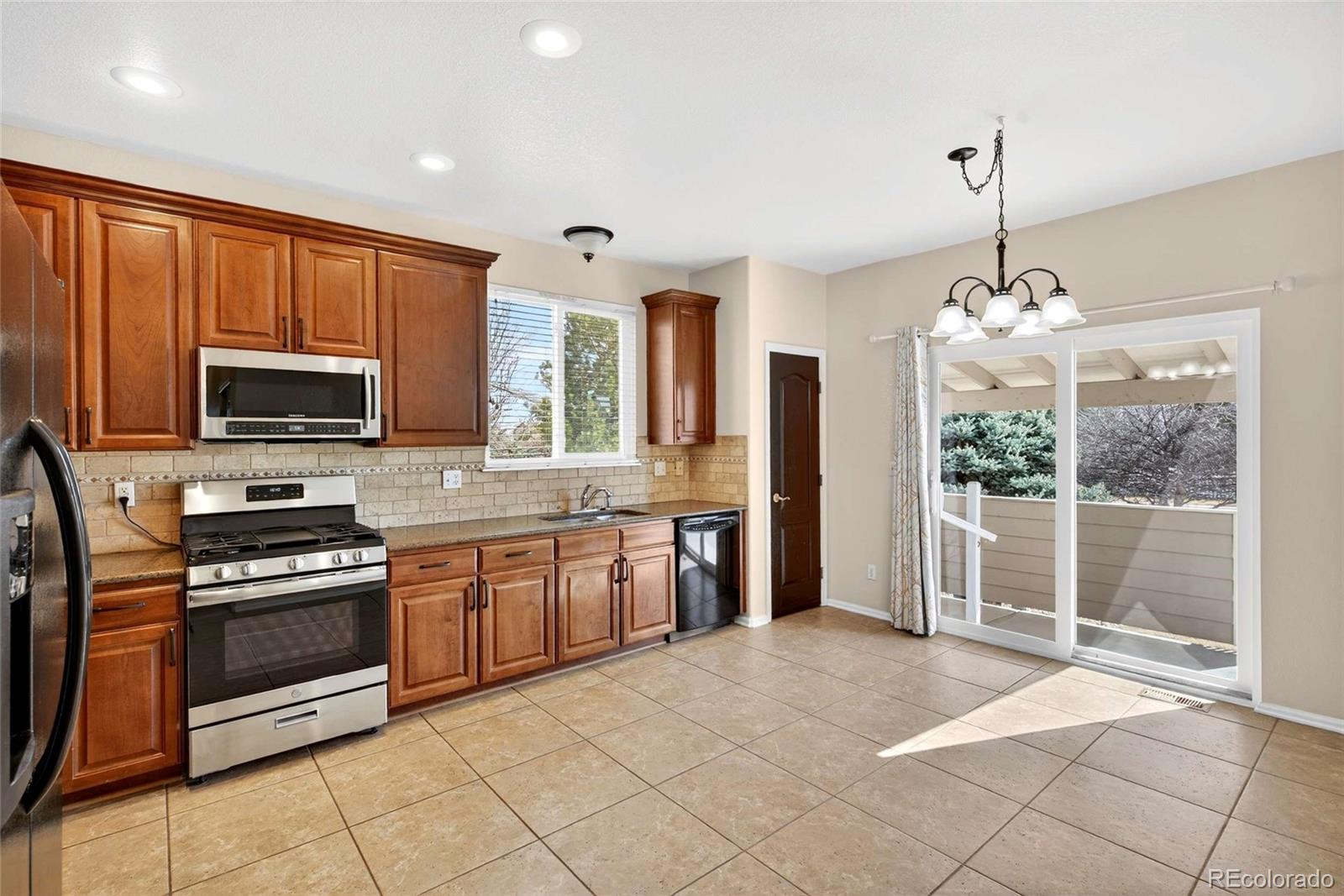 MLS Image #6 for 24666 e arizona circle,aurora, Colorado