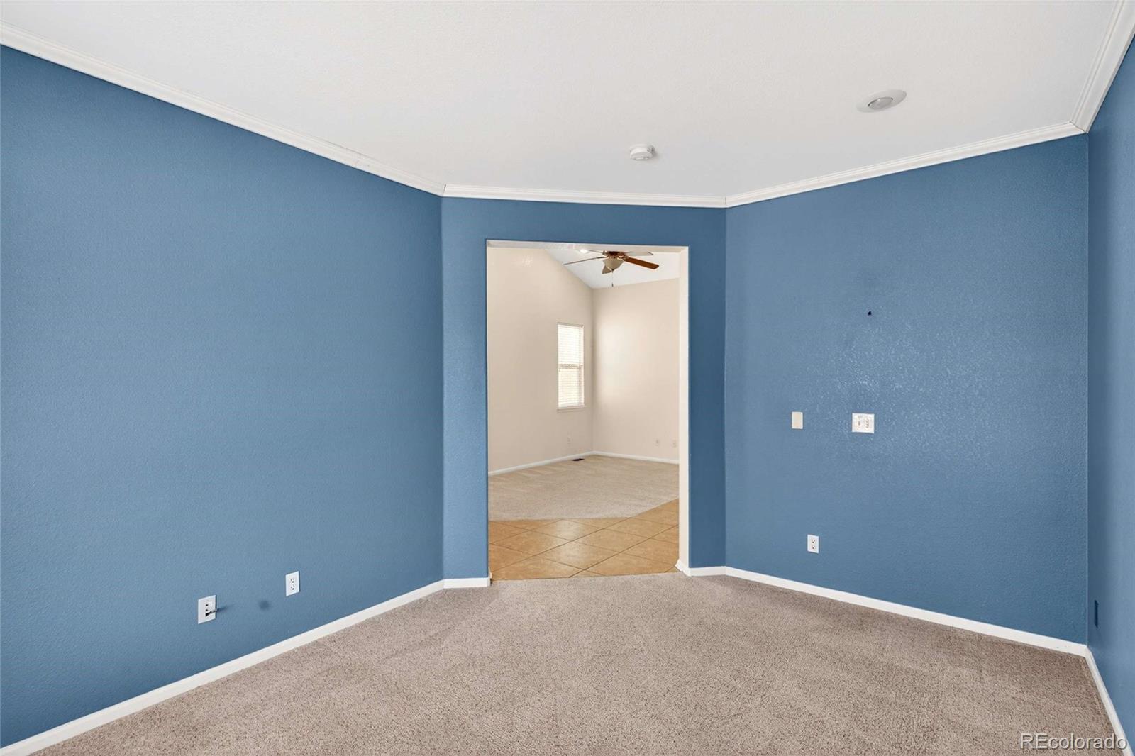 MLS Image #9 for 24666 e arizona circle,aurora, Colorado
