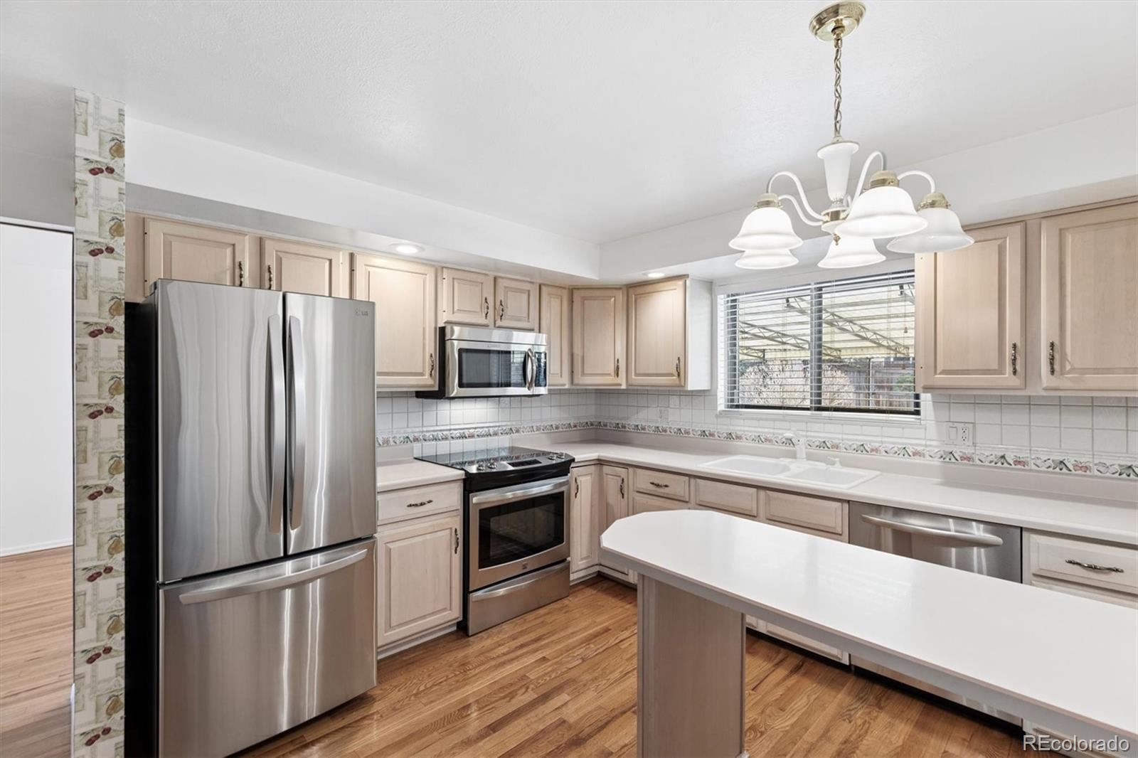 MLS Image #4 for 8146 e girard avenue,denver, Colorado