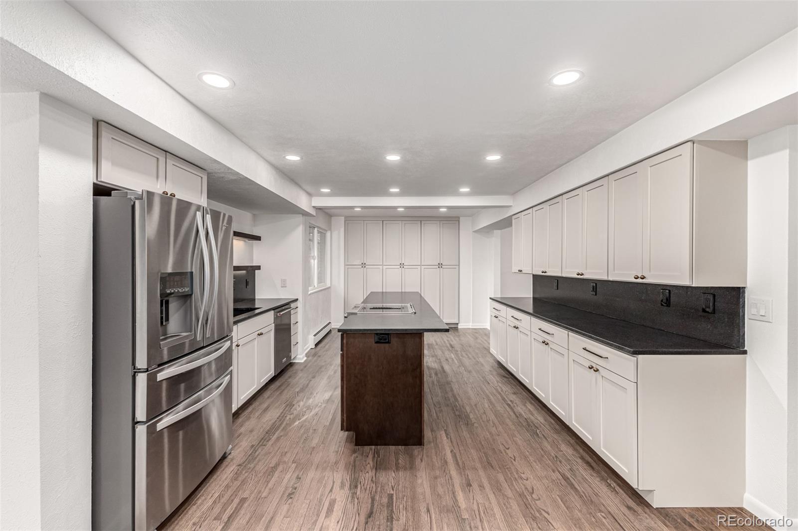 MLS Image #5 for 5520 w kent place,denver, Colorado