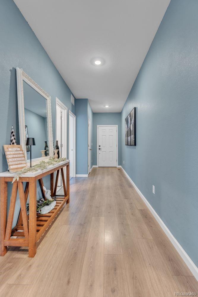 MLS Image #5 for 220 s vandriver way,aurora, Colorado