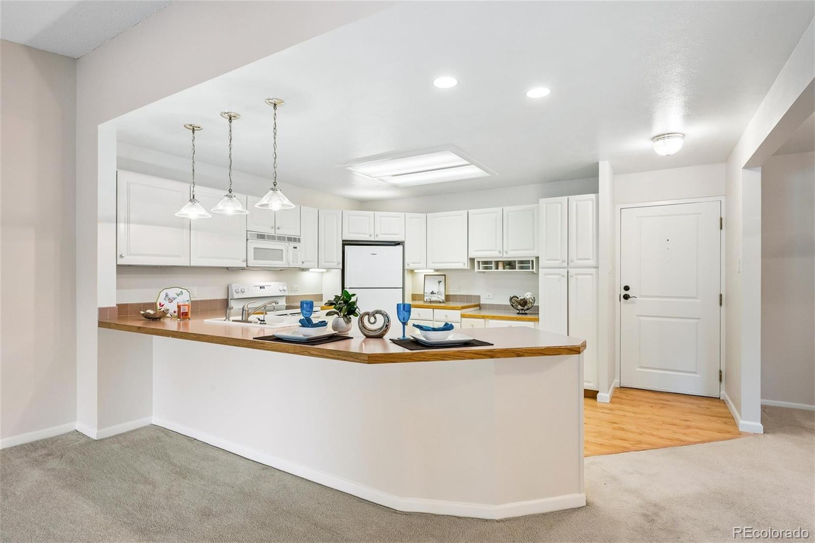 MLS Image #6 for 650 s clinton street 5d,denver, Colorado