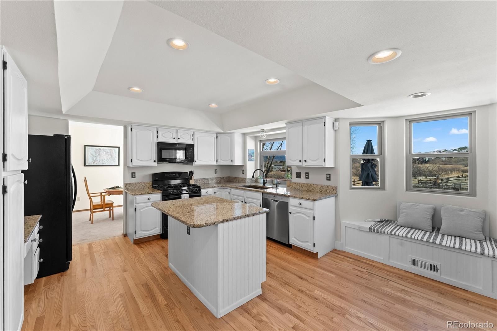 MLS Image #9 for 925  wuthering heights drive,colorado springs, Colorado