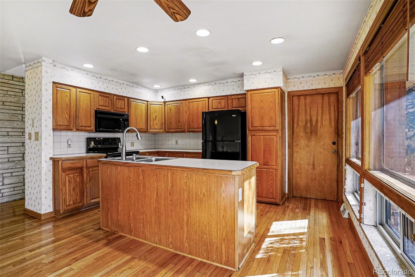 MLS Image #14 for 4850 s inca street,englewood, Colorado