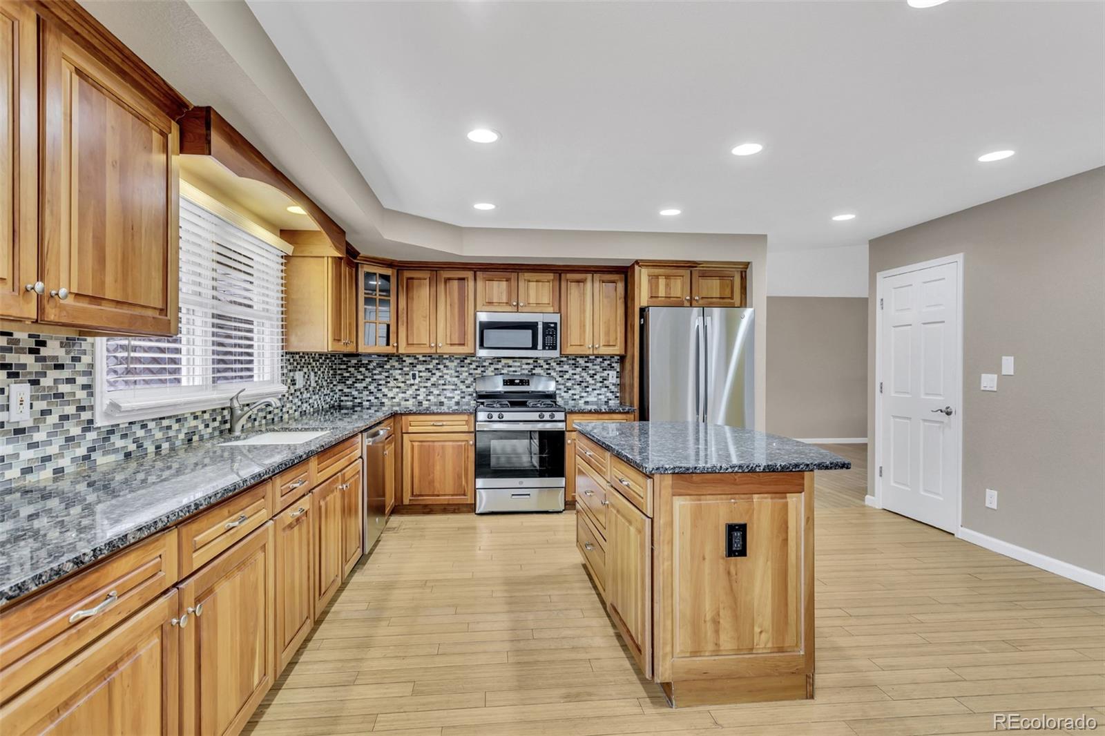 MLS Image #10 for 5288 s olathe circle,centennial, Colorado