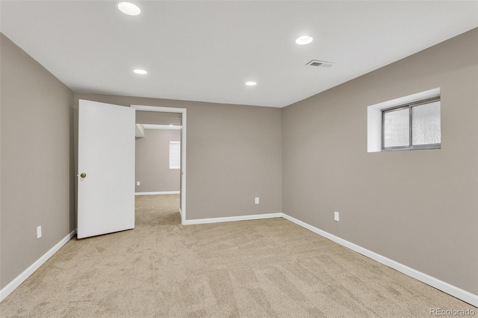 MLS Image #17 for 5288 s olathe circle,centennial, Colorado
