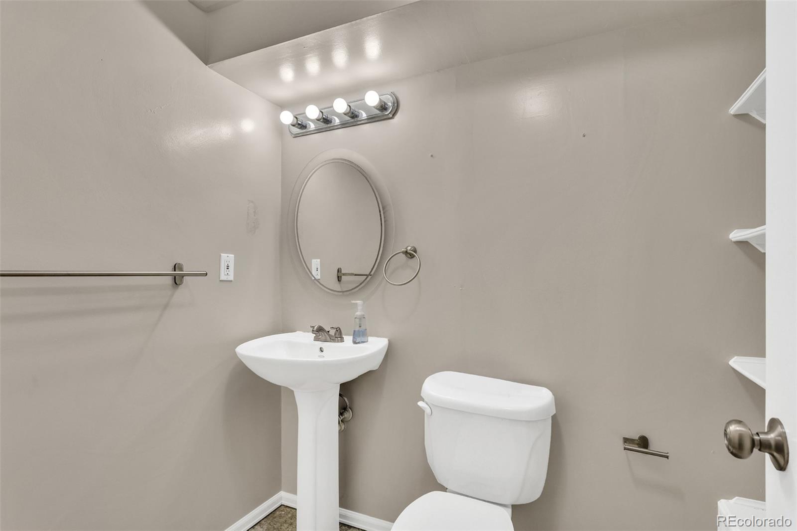 MLS Image #21 for 5288 s olathe circle,centennial, Colorado