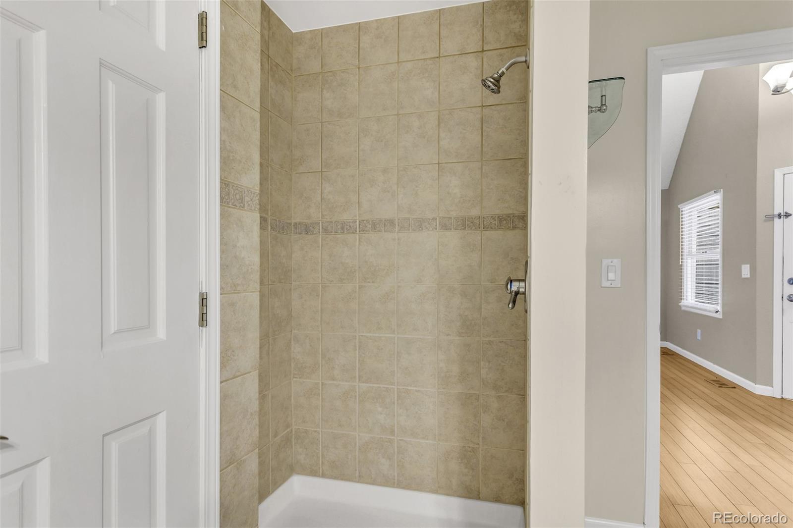 MLS Image #6 for 5288 s olathe circle,centennial, Colorado