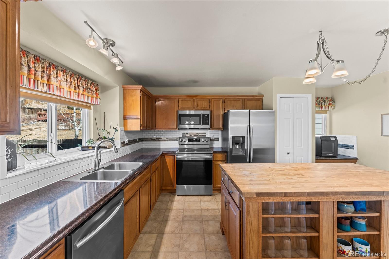 MLS Image #10 for 7190  churchwood circle,colorado springs, Colorado
