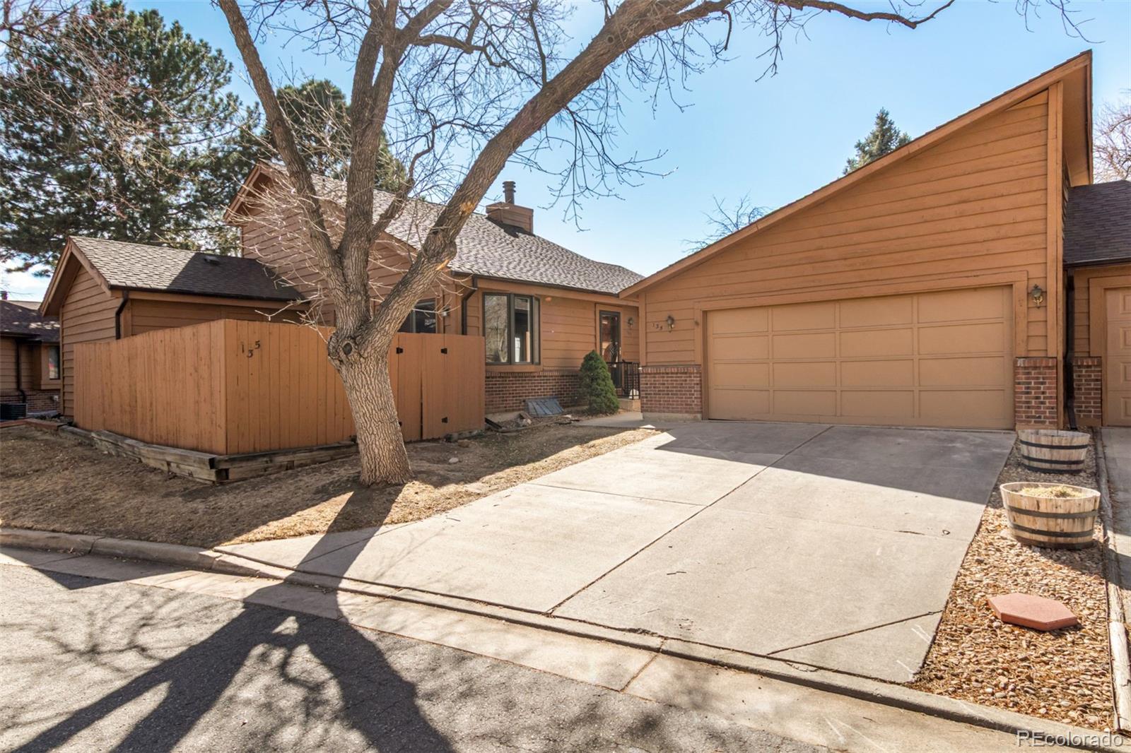MLS Image #1 for 135 s eagle circle,aurora, Colorado