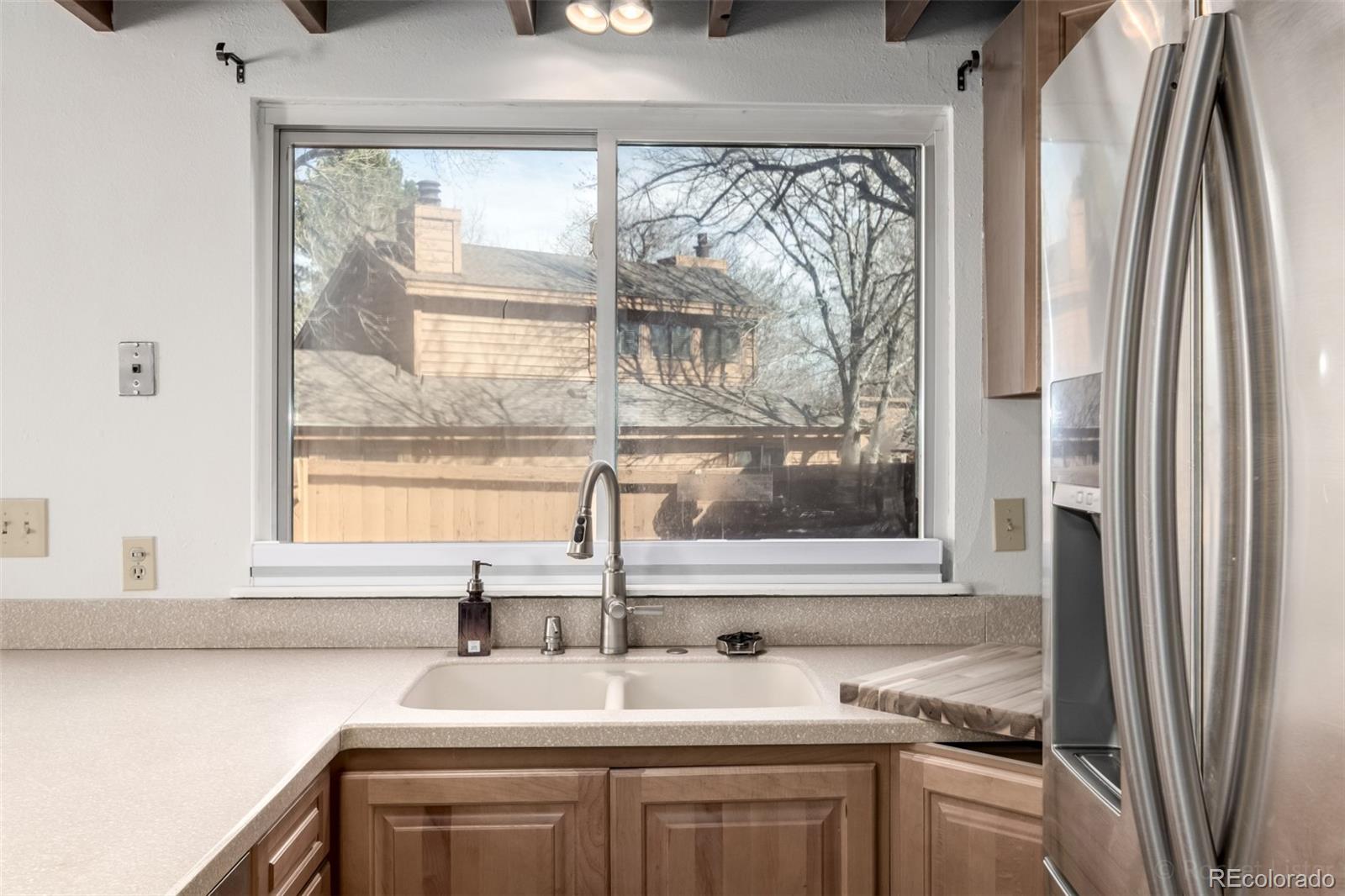 MLS Image #11 for 135 s eagle circle,aurora, Colorado