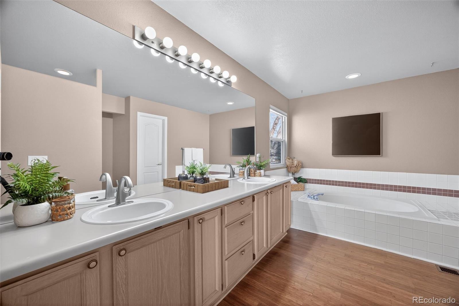 MLS Image #29 for 12224 w 85th avenue,arvada, Colorado