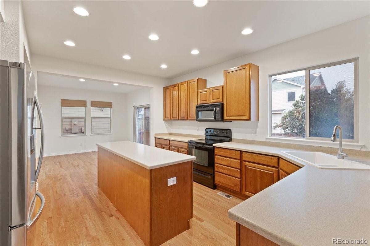 MLS Image #5 for 12248  idalia street,commerce city, Colorado