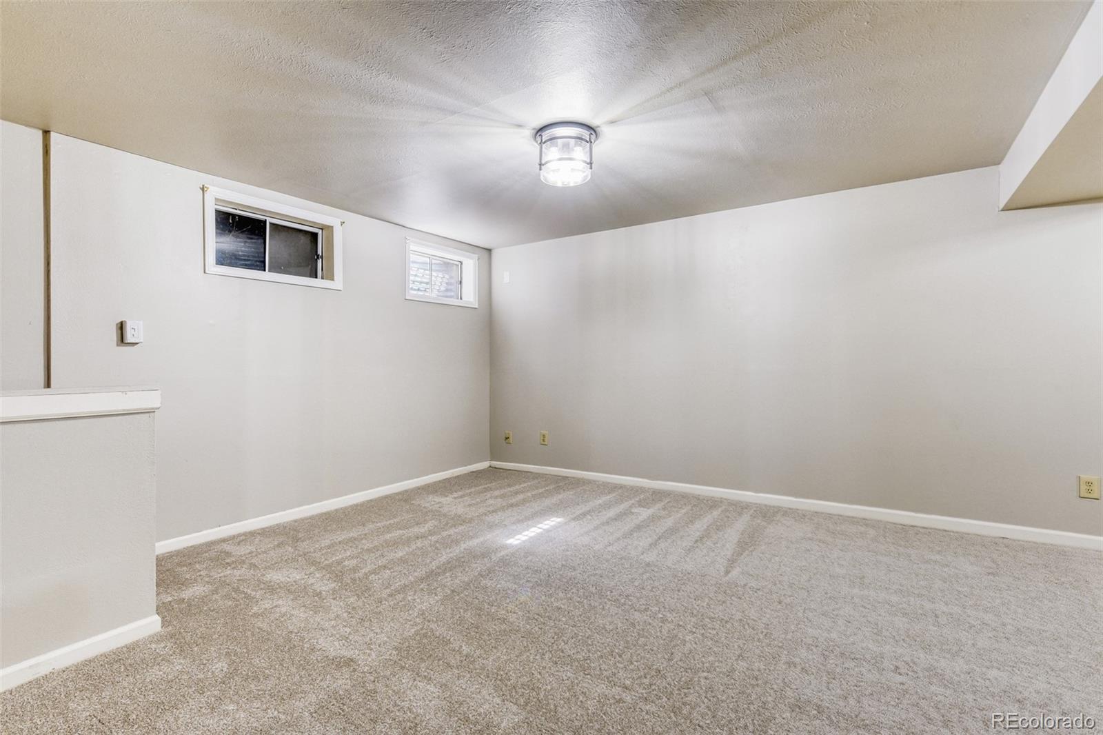MLS Image #10 for 128  olympus circle,lone tree, Colorado