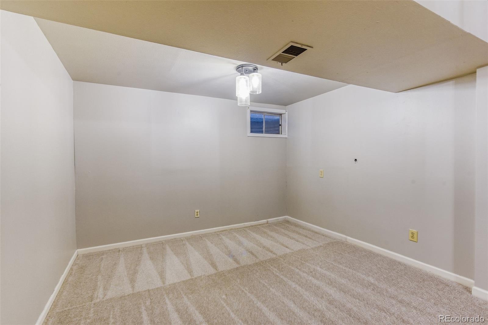 MLS Image #9 for 128  olympus circle,lone tree, Colorado