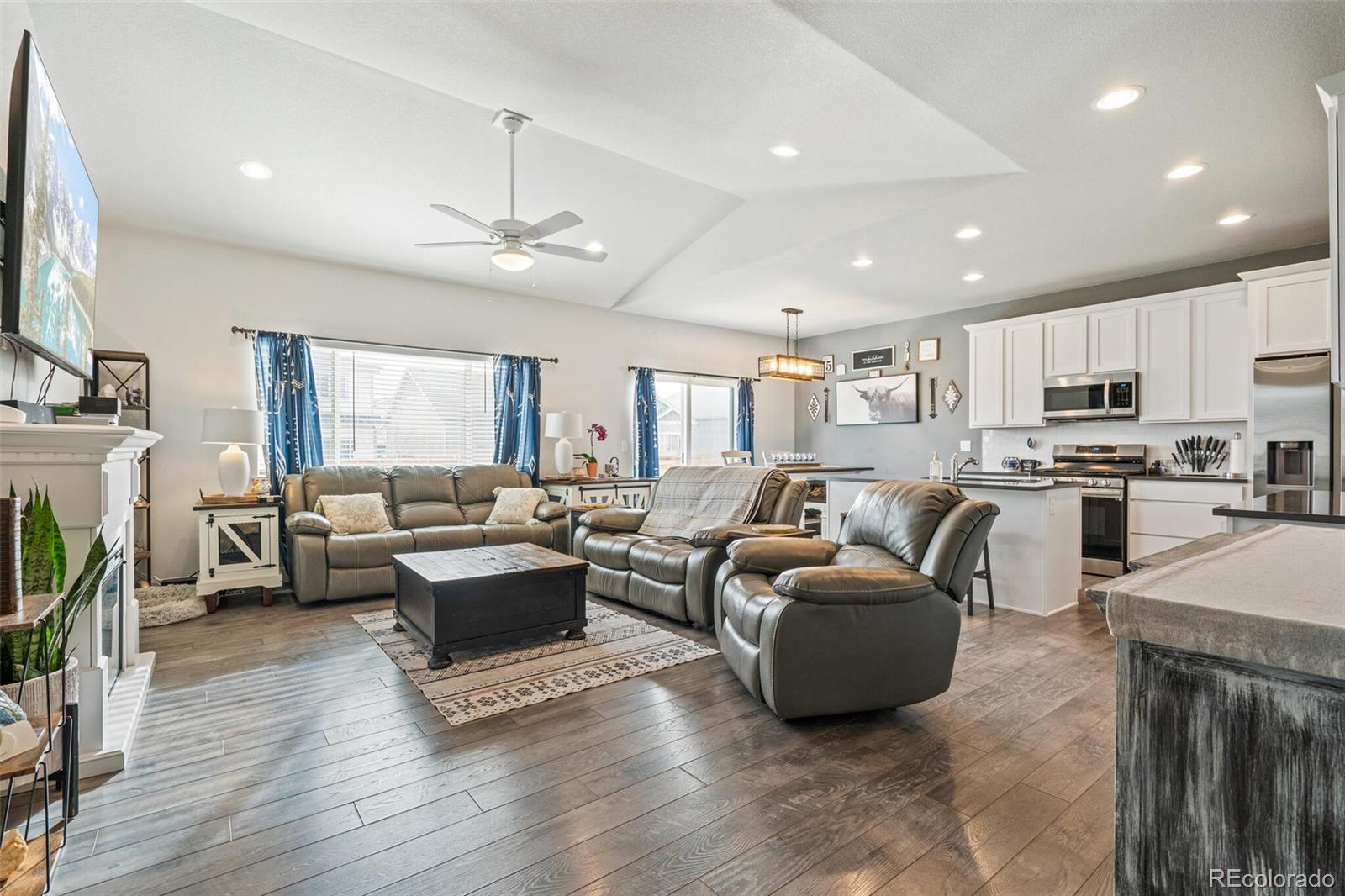 MLS Image #3 for 1410  kings crown drive,milliken, Colorado