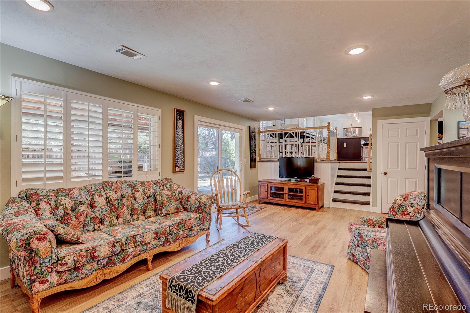 MLS Image #15 for 7563 s ogden way,centennial, Colorado