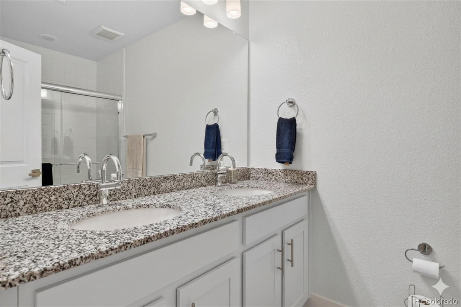 MLS Image #13 for 10076 e 63rd avenue,denver, Colorado