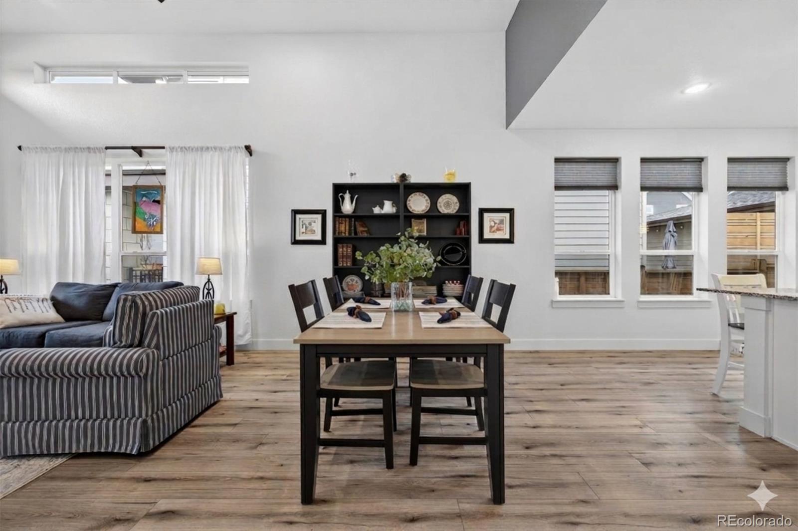 MLS Image #4 for 10076 e 63rd avenue,denver, Colorado