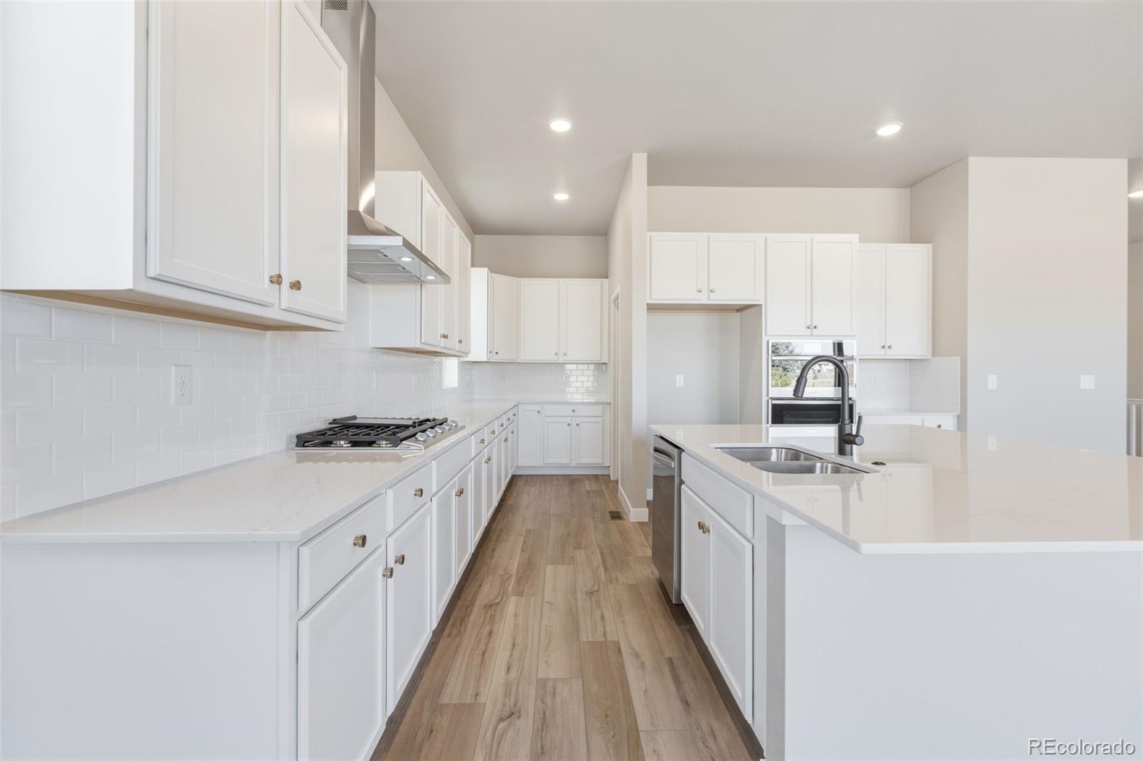 MLS Image #3 for 3435  ballinger circle,mead, Colorado