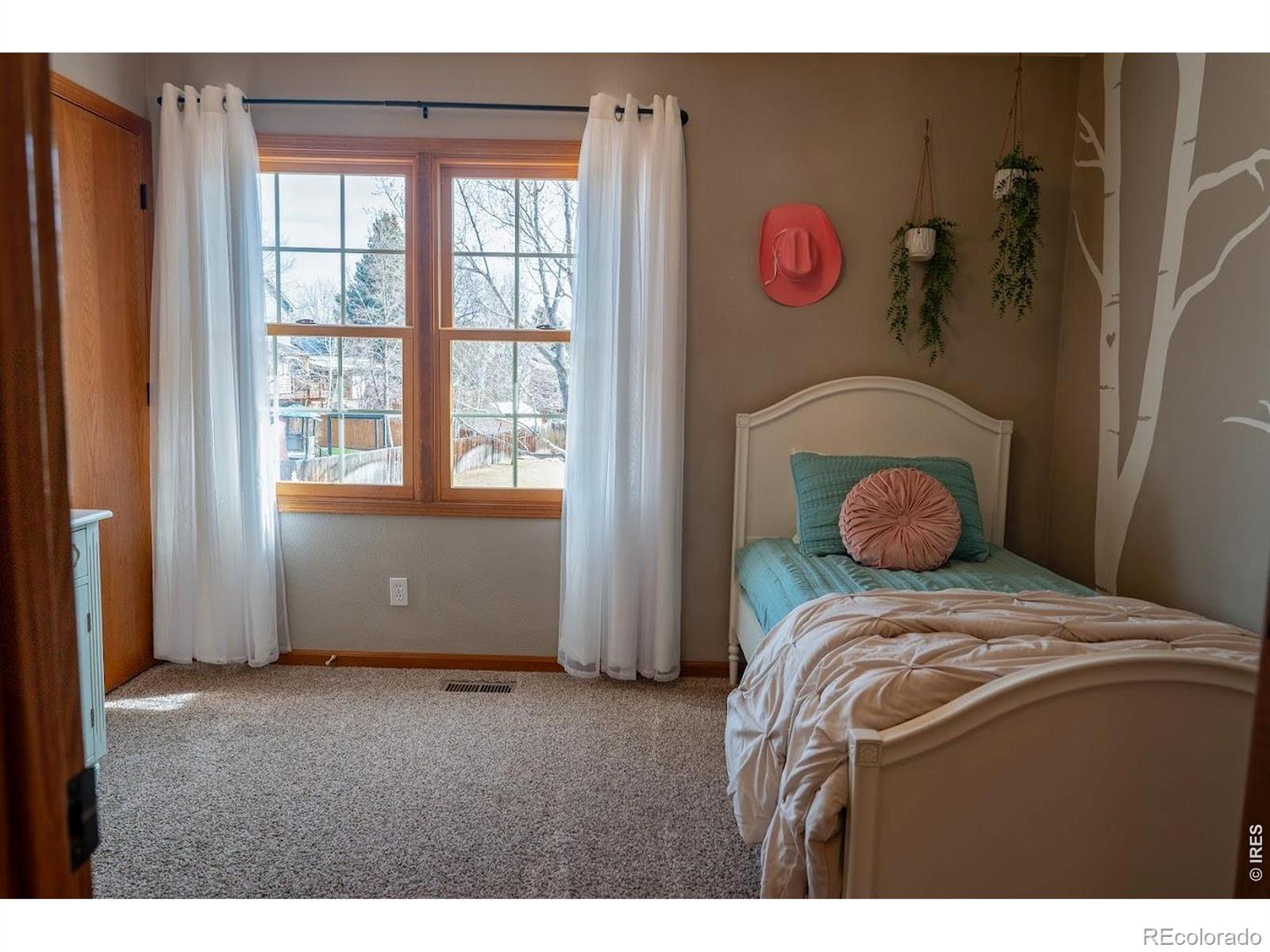 MLS Image #14 for 539 s 9th street,berthoud, Colorado