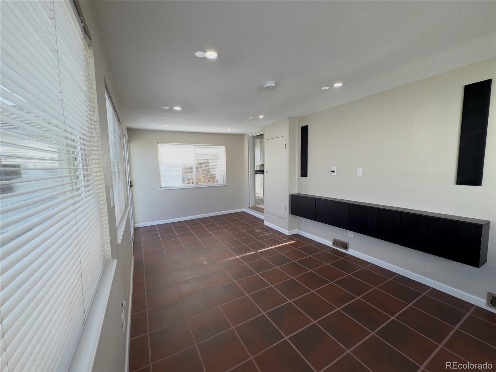 MLS Image #18 for 4624 s logan street,englewood, Colorado