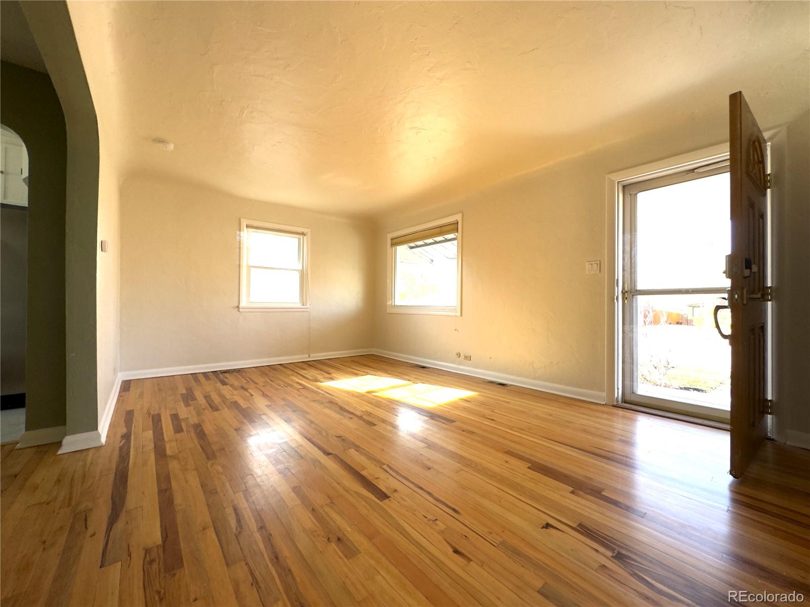 MLS Image #6 for 4624 s logan street,englewood, Colorado