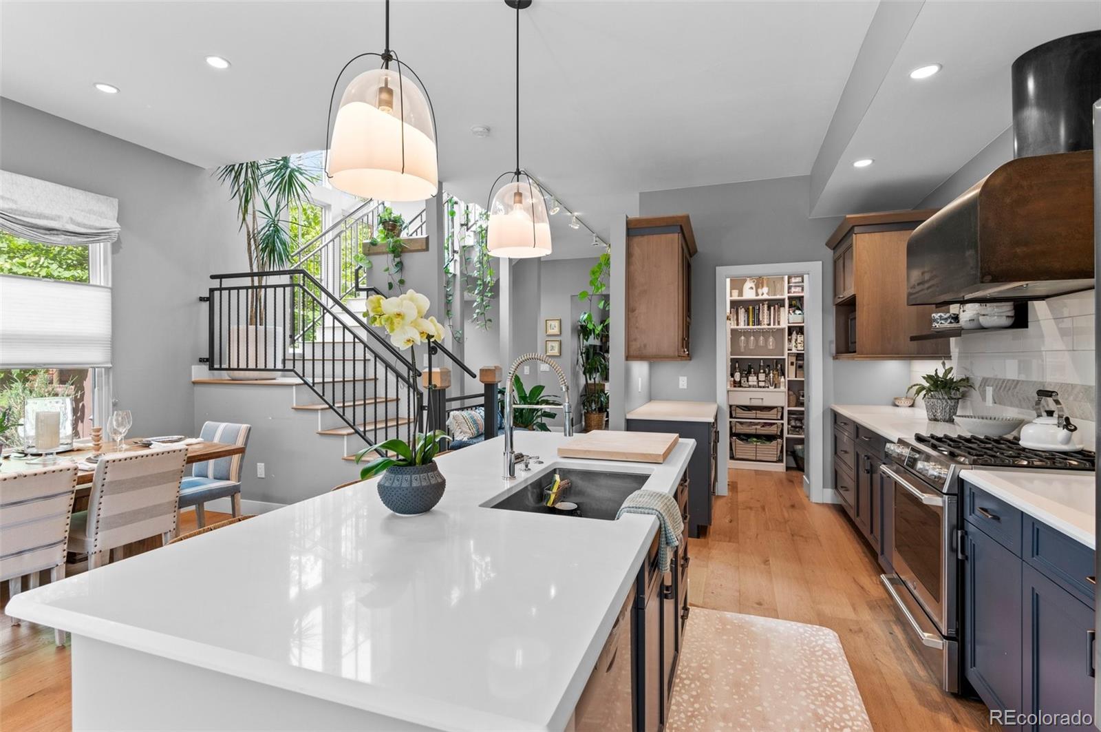 MLS Image #12 for 2880  curtis street ,denver, Colorado