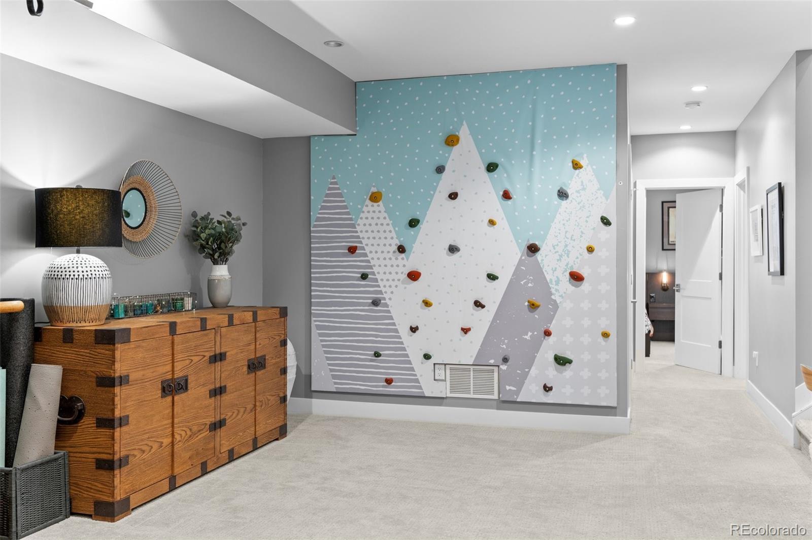 MLS Image #34 for 2880  curtis street ,denver, Colorado