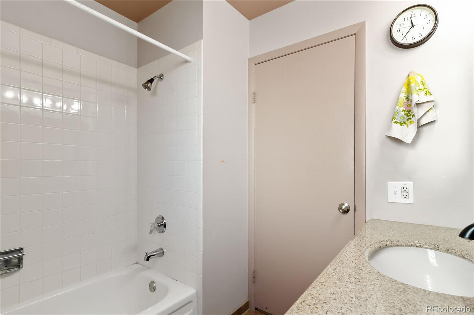 MLS Image #20 for 3691 s mission parkway,aurora, Colorado