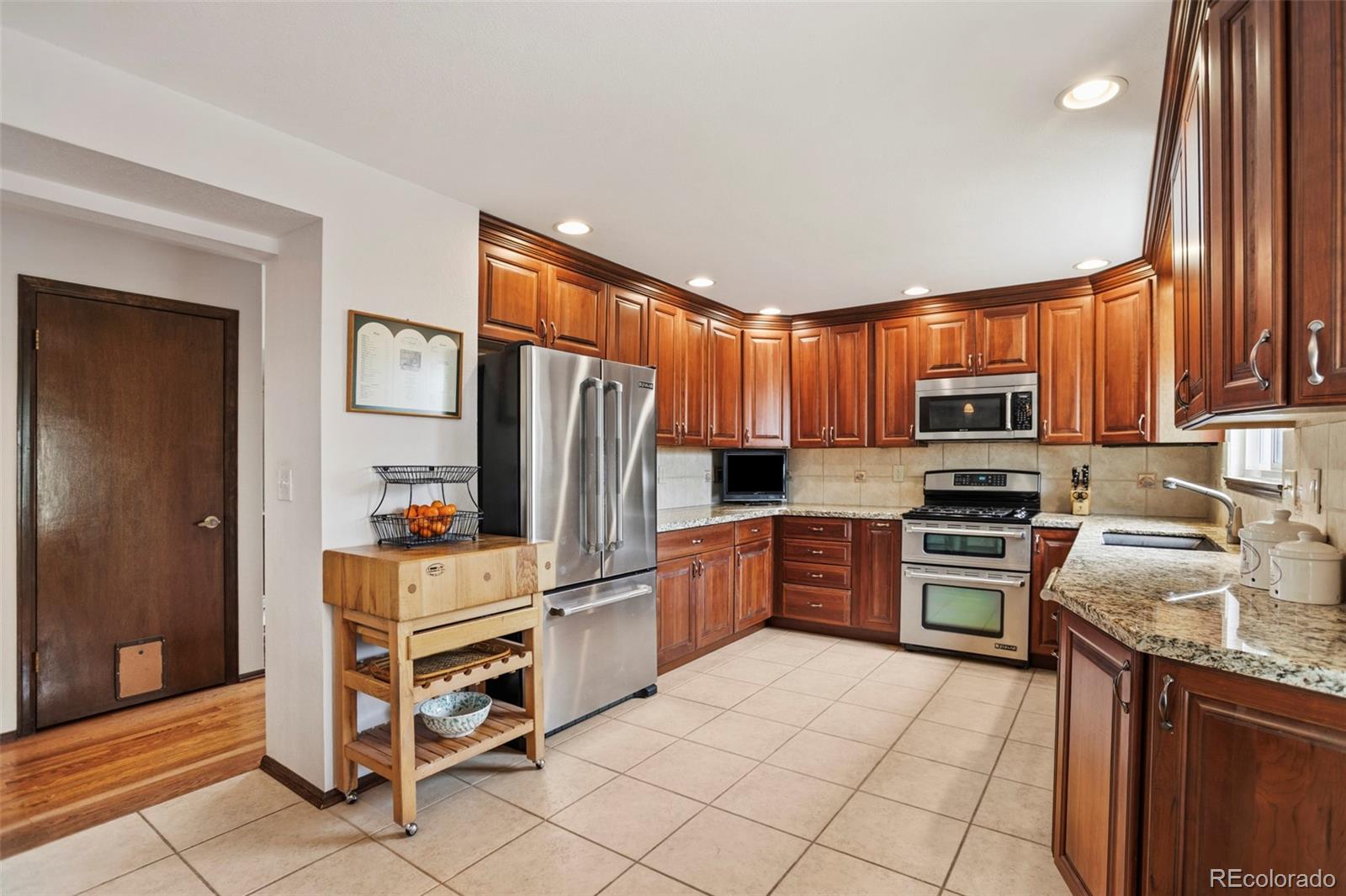MLS Image #4 for 4713 s fraser street,aurora, Colorado
