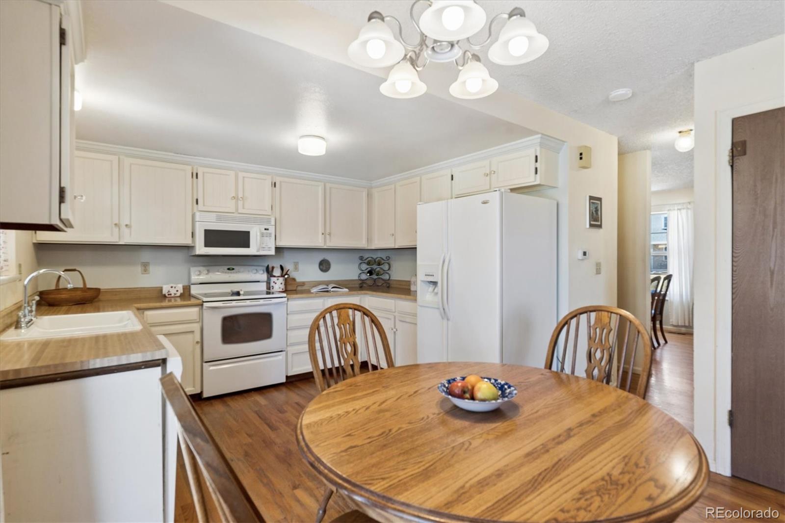 MLS Image #7 for 7076 s elm court,centennial, Colorado