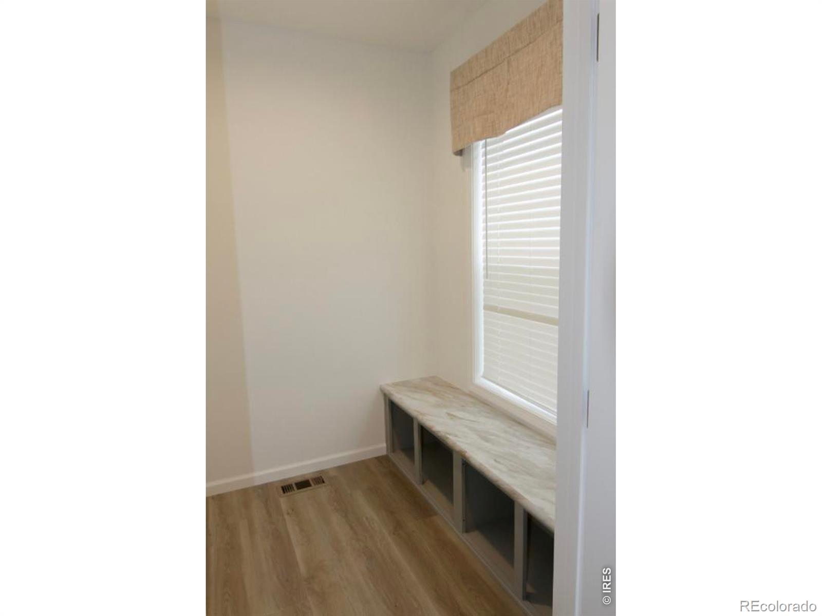 MLS Image #11 for 15345  cr 98 ,nunn, Colorado