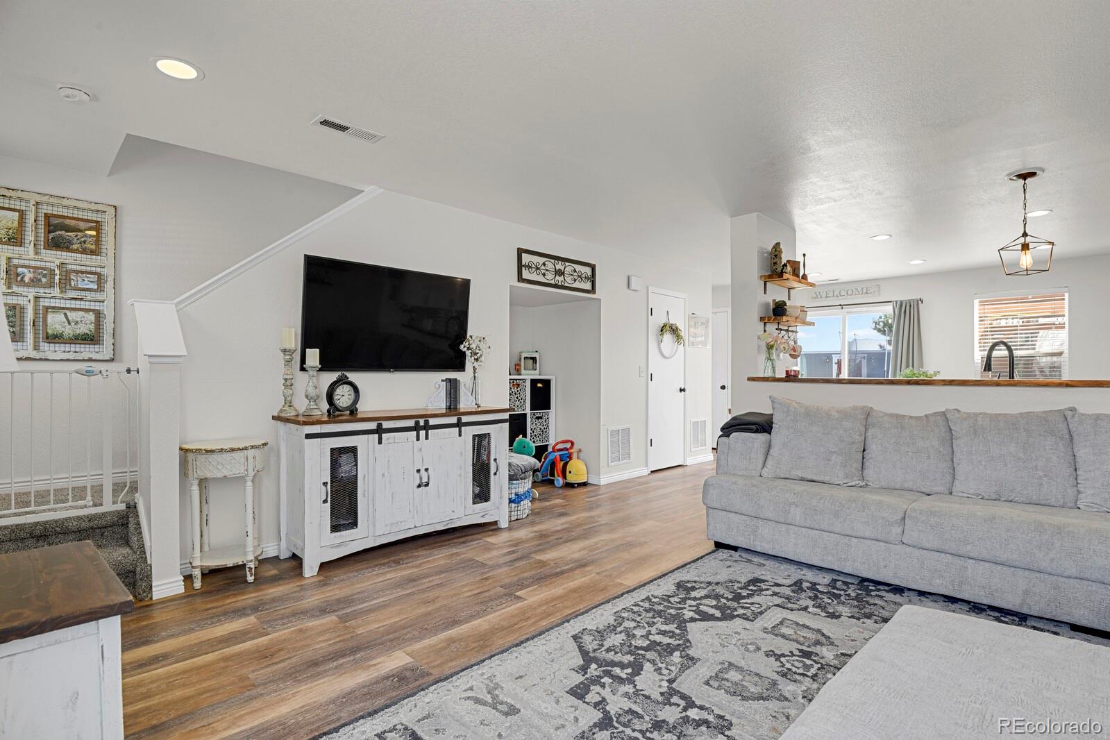 MLS Image #10 for 84  shenandoah way,brighton, Colorado