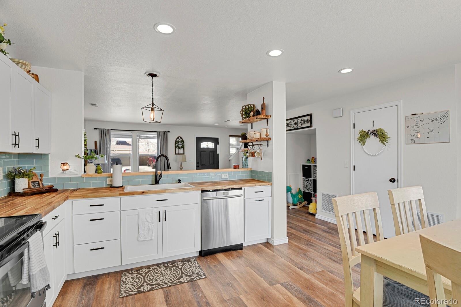 MLS Image #14 for 84  shenandoah way,brighton, Colorado