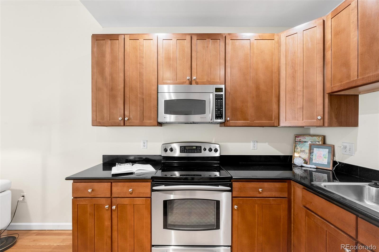 MLS Image #16 for 1950 n logan street 513,denver, Colorado