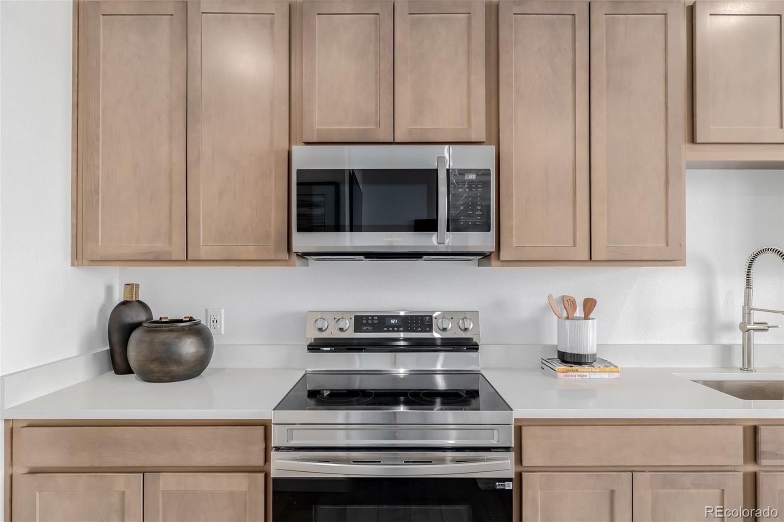 MLS Image #10 for 1634 n sheridan boulevard 203,denver, Colorado