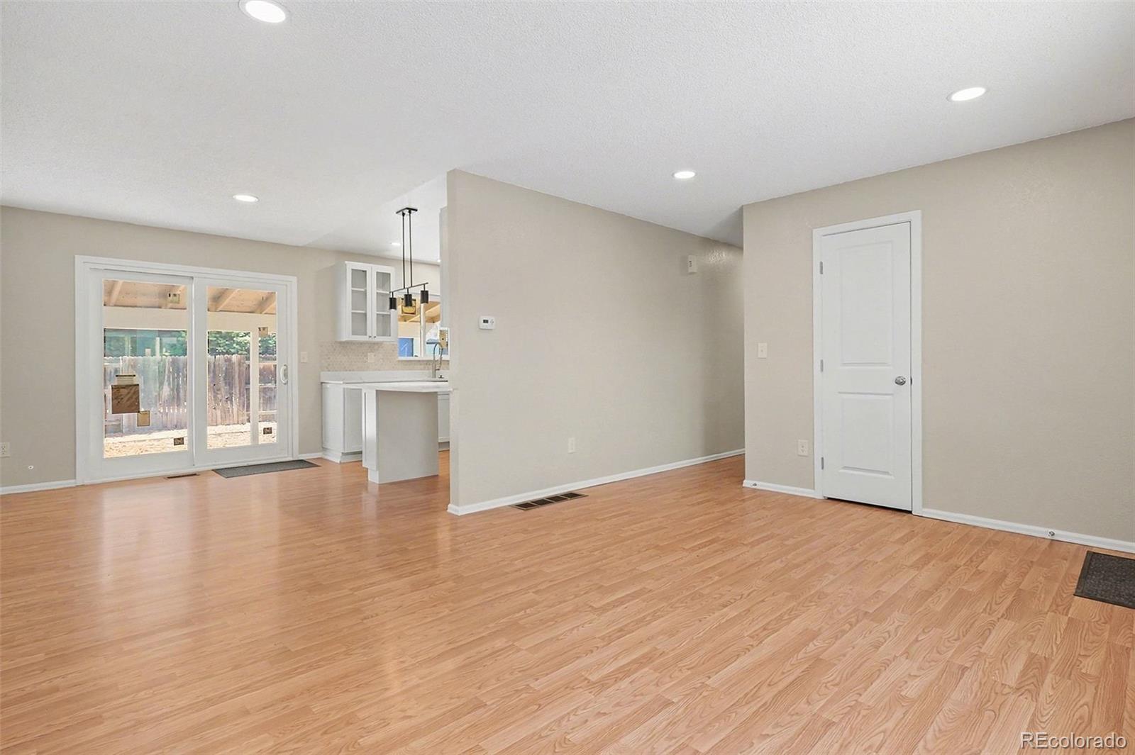 MLS Image #4 for 3642 s mobile way,aurora, Colorado