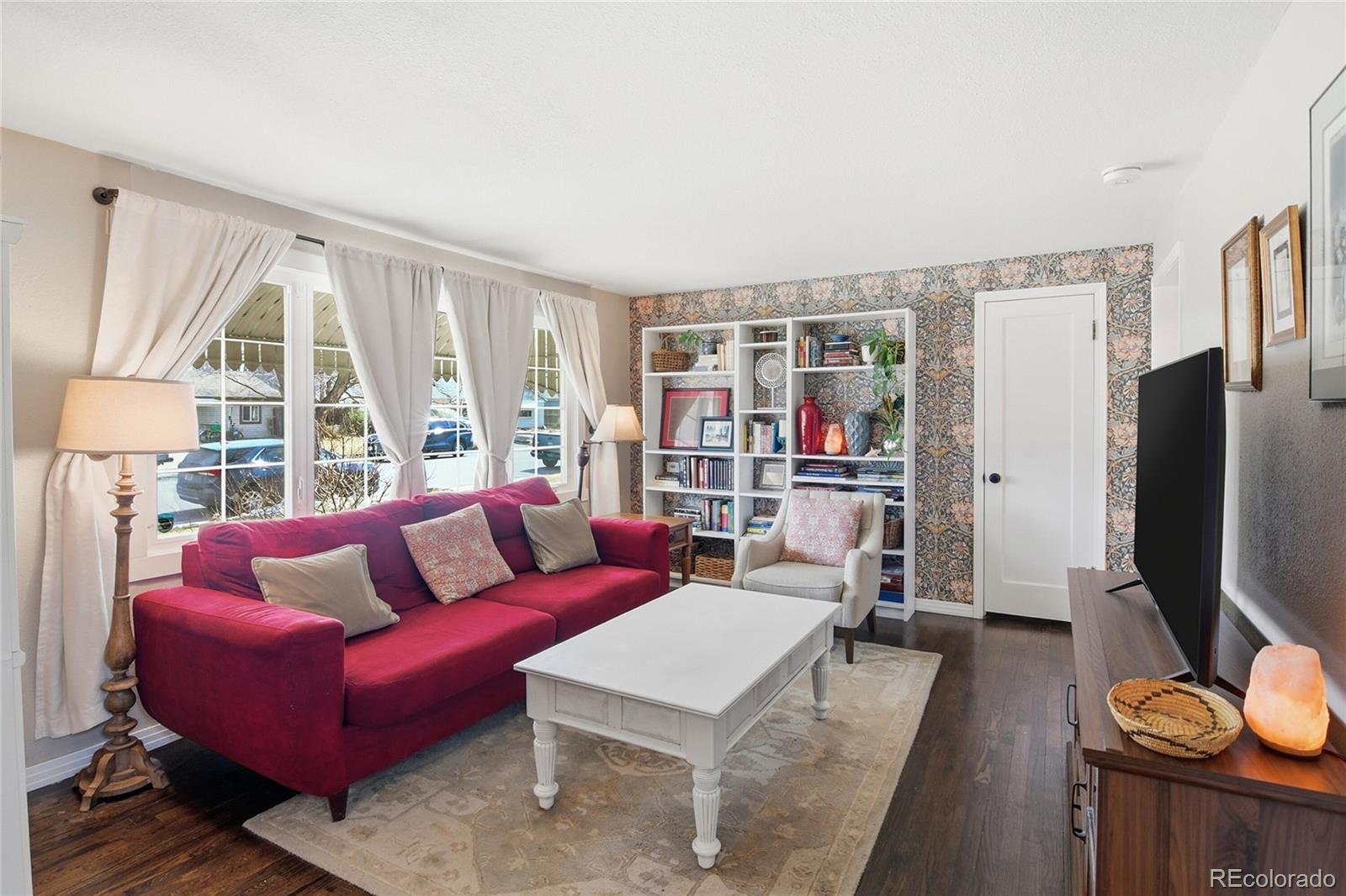 MLS Image #3 for 923  geneva street,aurora, Colorado