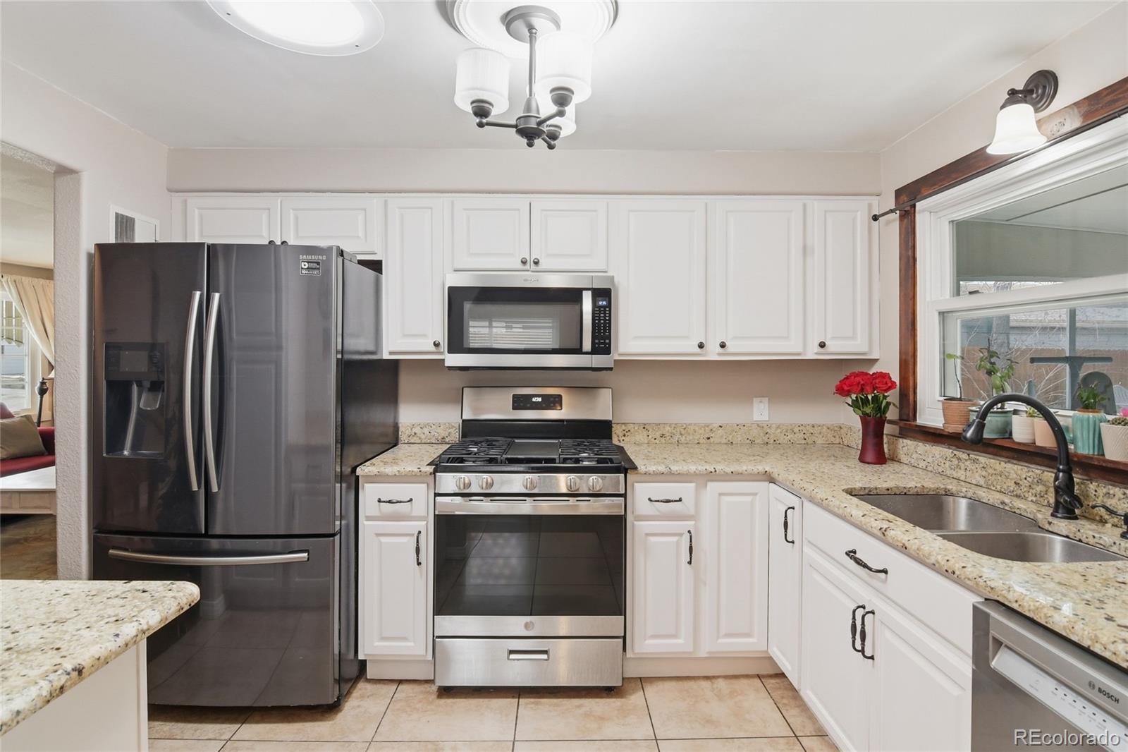MLS Image #8 for 923  geneva street,aurora, Colorado