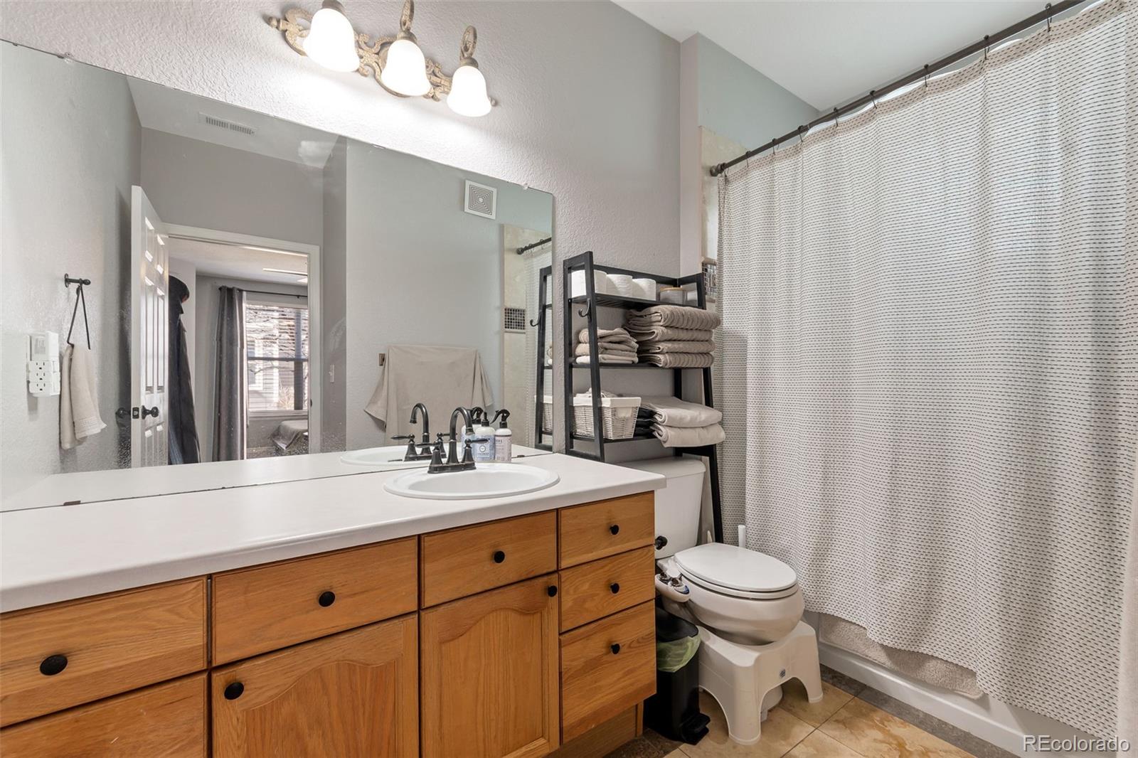 MLS Image #9 for 14211 e 1st drive 102,aurora, Colorado