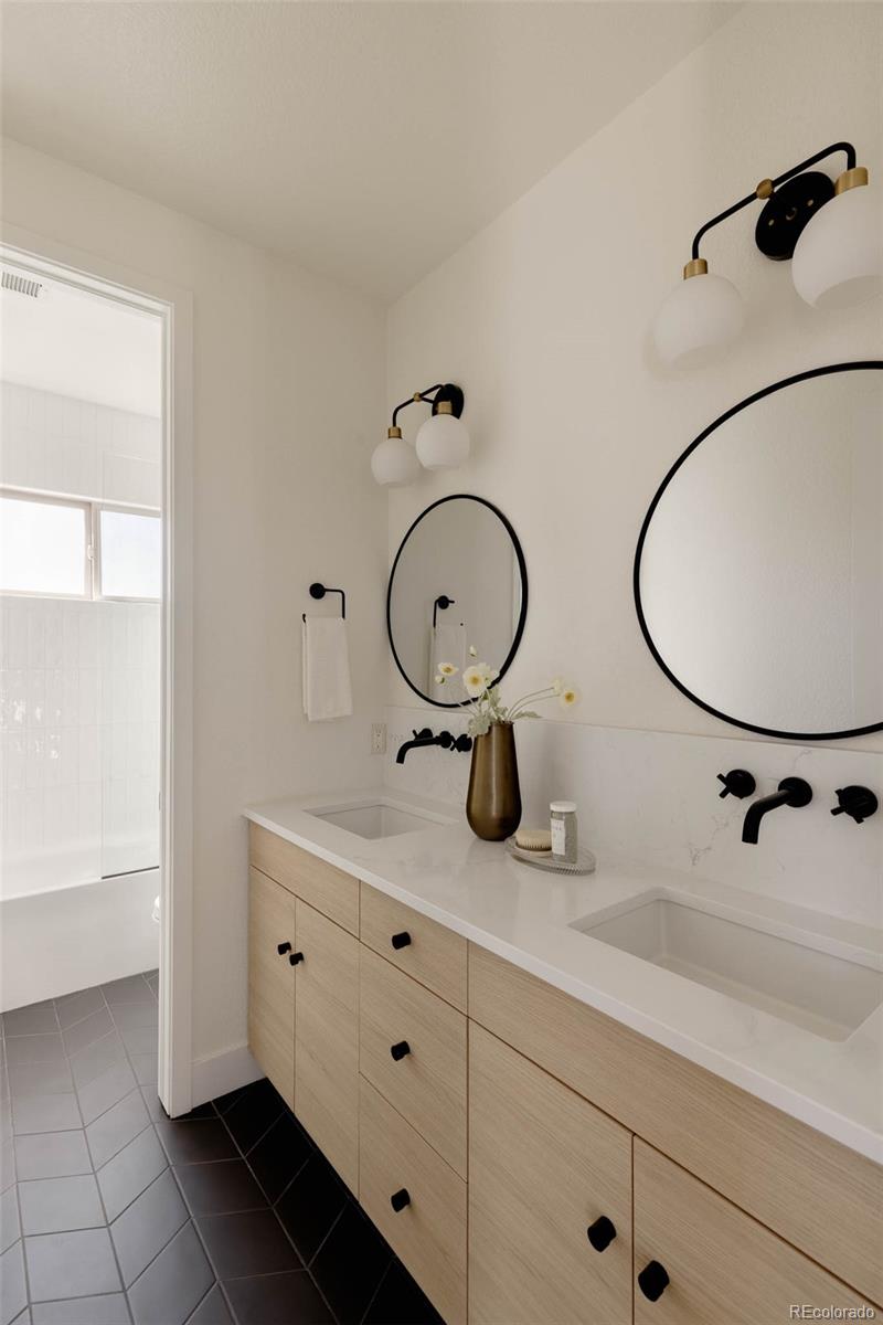 MLS Image #32 for 9041 e 29th avenue,denver, Colorado