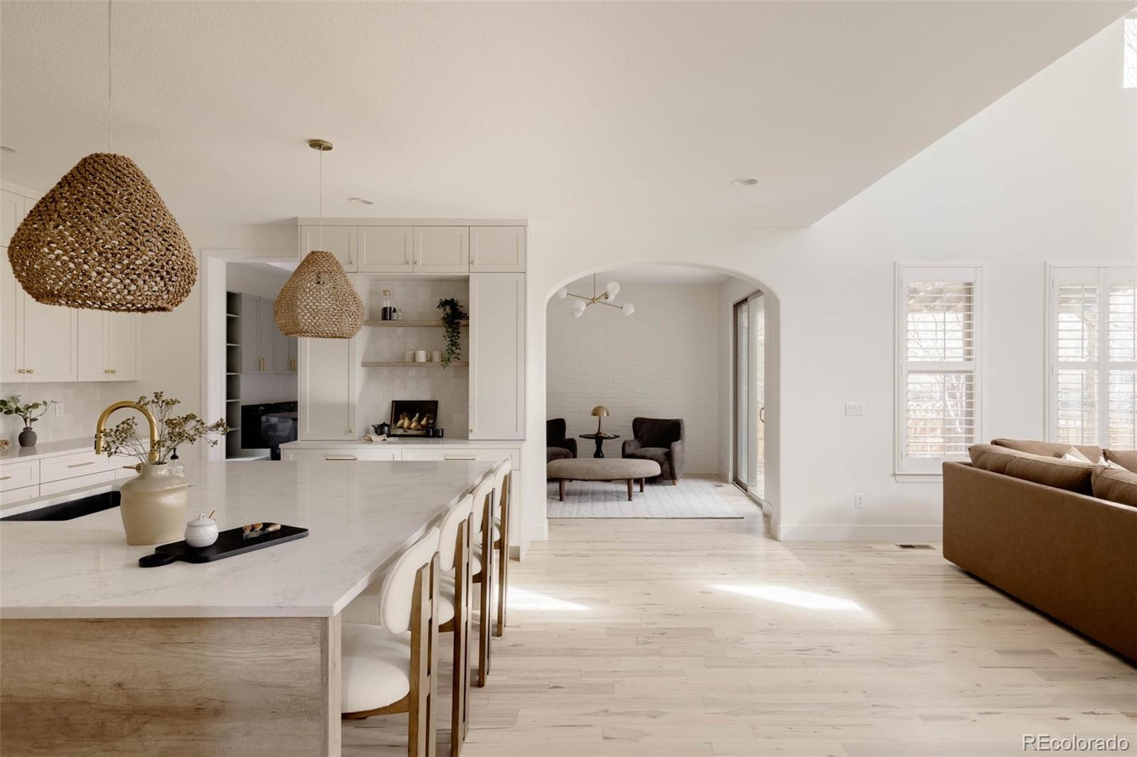 MLS Image #4 for 9041 e 29th avenue,denver, Colorado