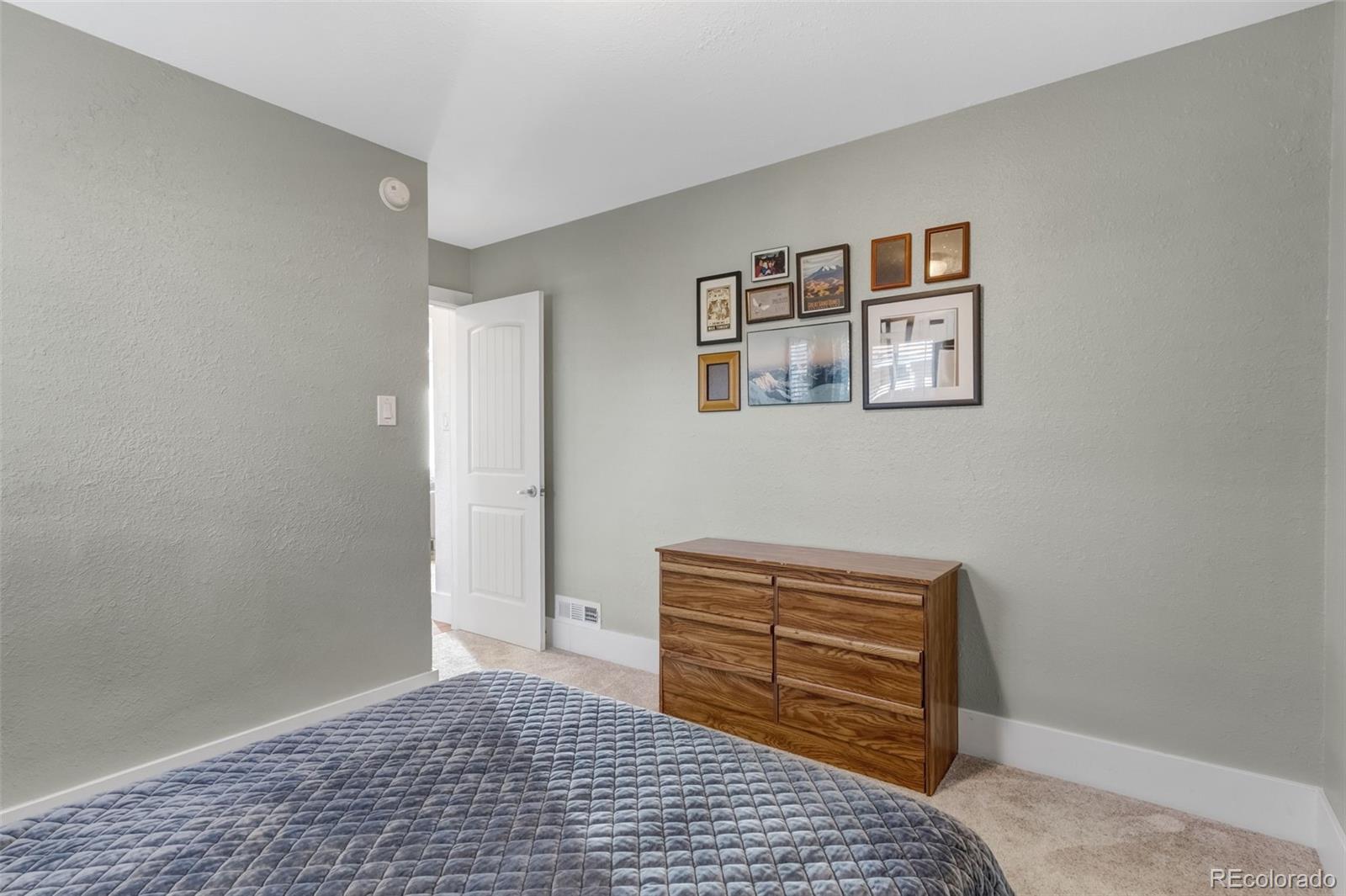 MLS Image #16 for 2885  oneida street,denver, Colorado