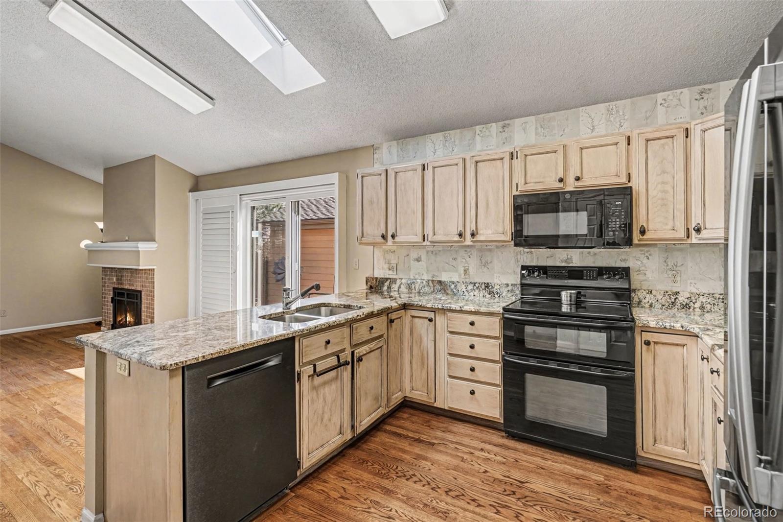 MLS Image #12 for 7900 e dartmouth avenue,denver, Colorado