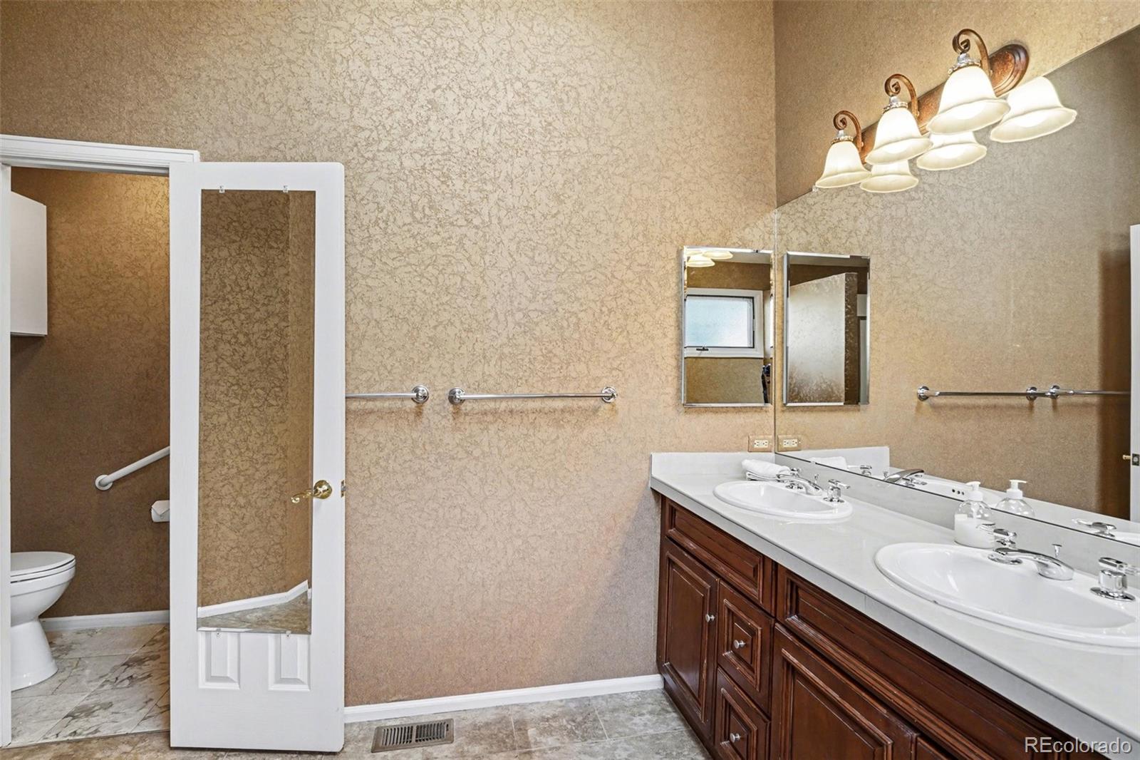MLS Image #22 for 7900 e dartmouth avenue,denver, Colorado